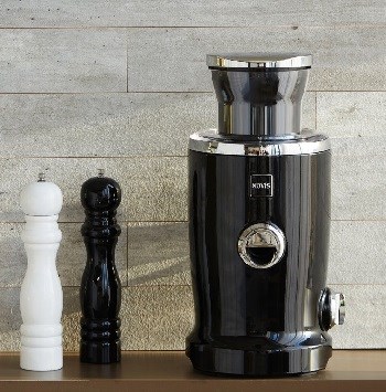 Novis Vitajuicer VDE NewGen SX-3 Novis - černá o 56 % více vitamínů